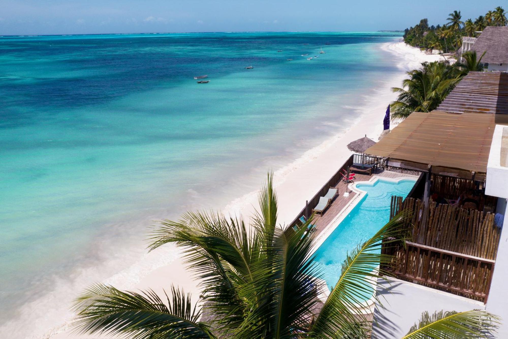Hotel Pili Pili Sunrise Beach à Jambiani  Extérieur photo